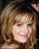 Jennifer Jason Leigh