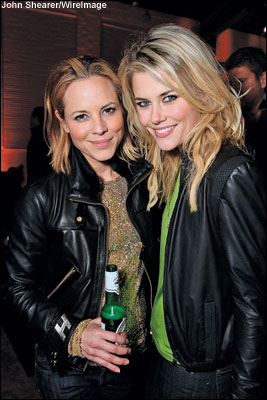 Maria Bello and Rachael Taylor 