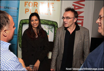 Freida Pinto and Danny Boyle outside the 'Slumdog' screening in Los Angeles -- November 6, 2008 Review: Slumdog Millionaire 