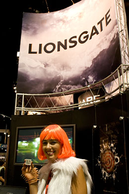 Lionsgate promoted 'Saw IV' with a special tattoo that the booth babe helped apply.