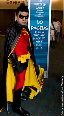 Comic-Con: Autographs, booths & more 46