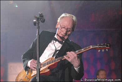  Les Paul , Musician