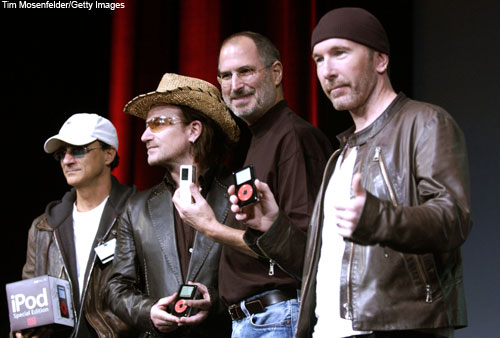 2004: Steve Jobs poses with Interscope Geffen A&M Records' Jimmy Iovine, Bono and The Edge of U2 at a celebration of the release of a new Apple iPod family of products.