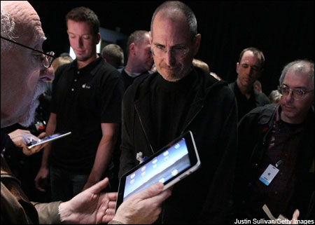 2010: Steve Jobs and Apple introduces the iPad. 